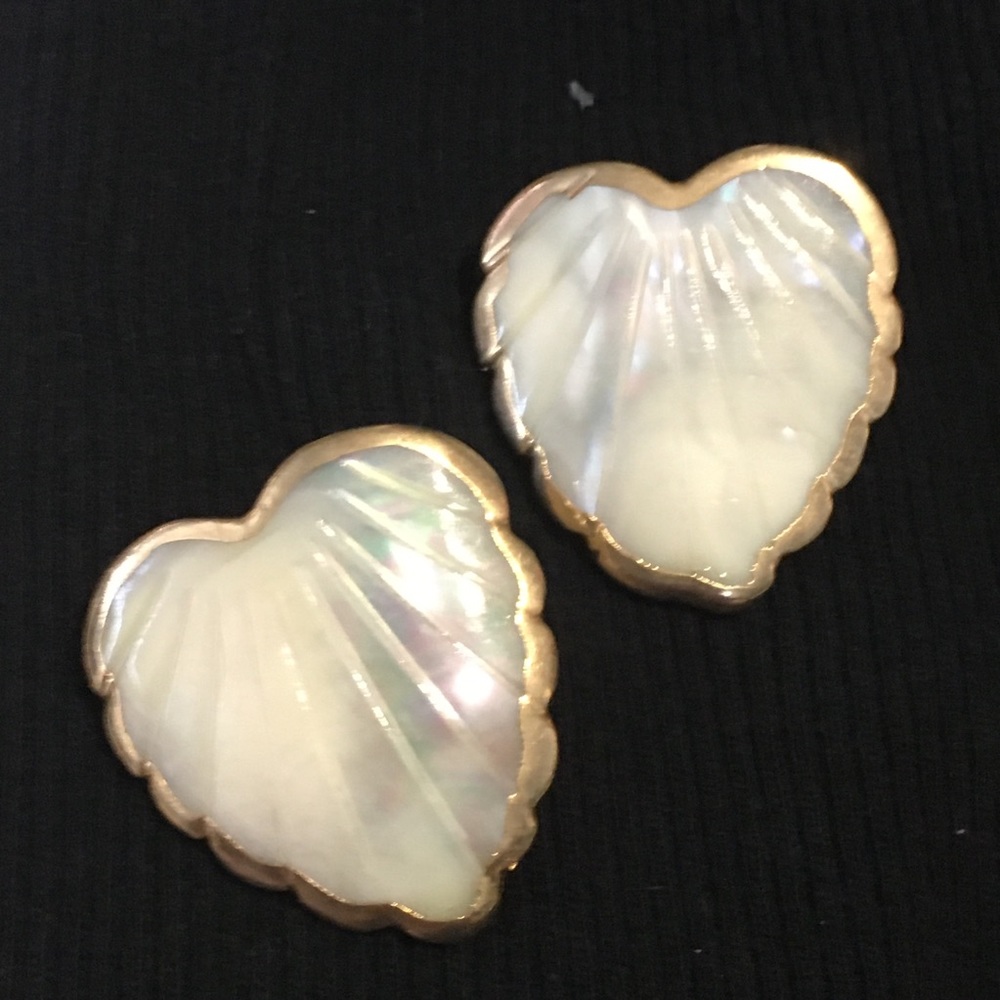Shell earrings